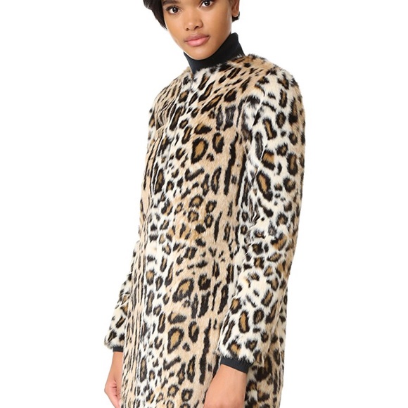 Cupcakes and Cashmere Faux Fur Leopard 🐆 coat 🧥 - Picture 2 of 6